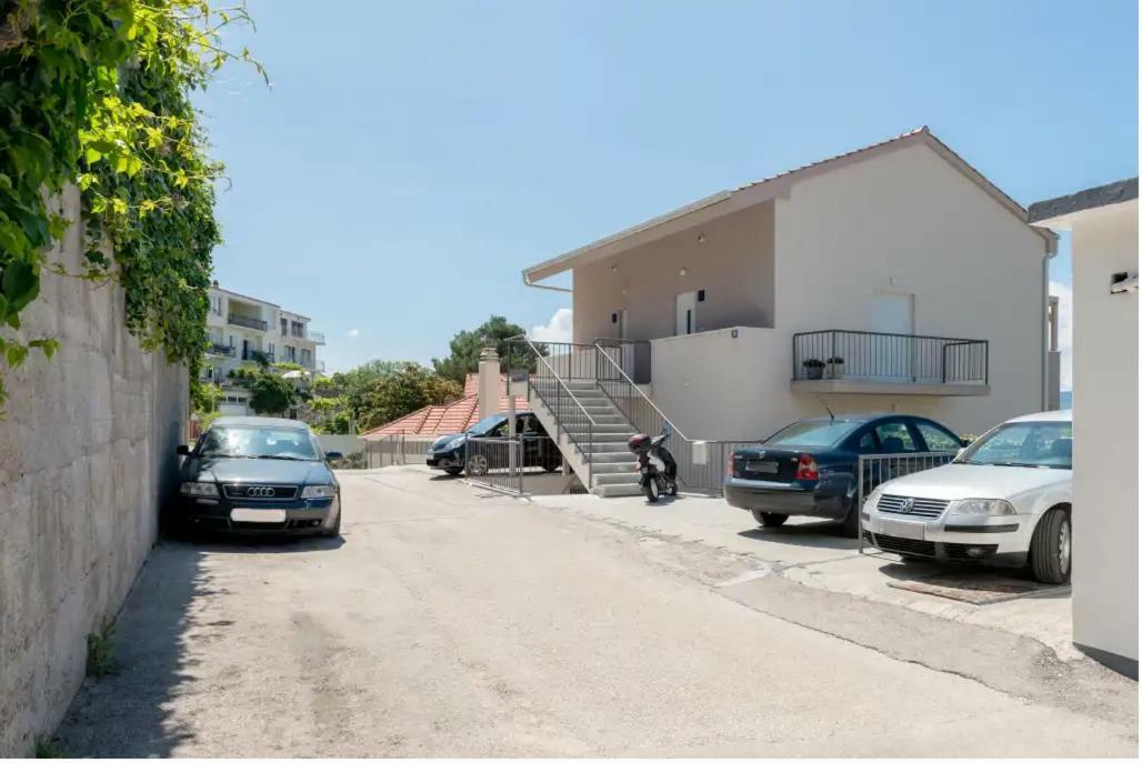 Apartments Mimac Omiš Zewnętrze zdjęcie